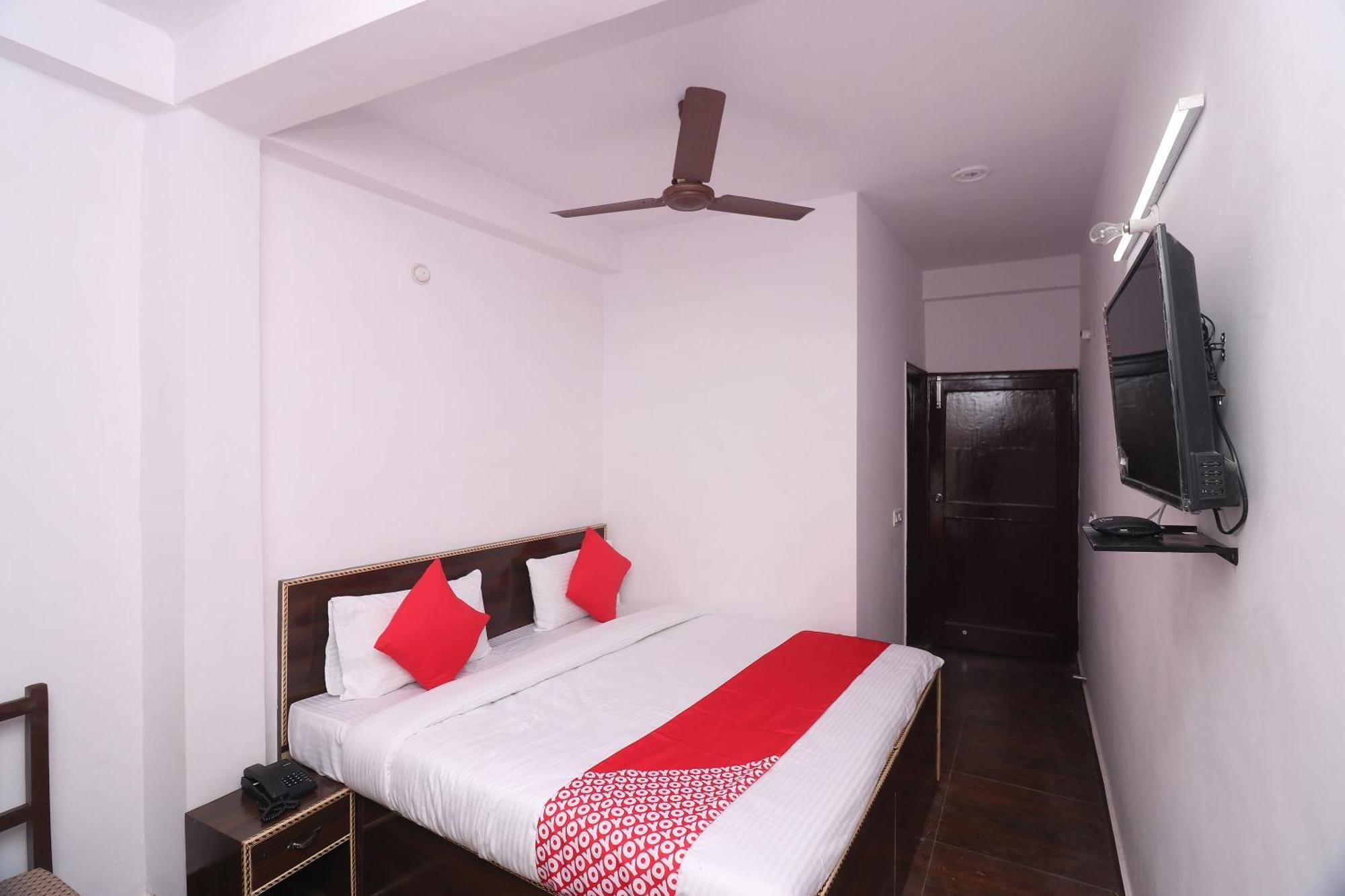 Hotel O Chandrabhaga Risikés Kültér fotó